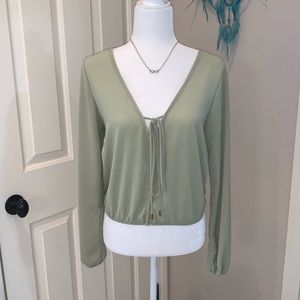 ❌SOLD❌Fashion Nova long sleeve crop top